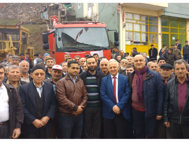 Birliğimiz üyesi Oğuzlar Belediyesi ne Türkiye Belediyeler Birliği tarafından hibe edilen itfaiye aracının teslim töreni