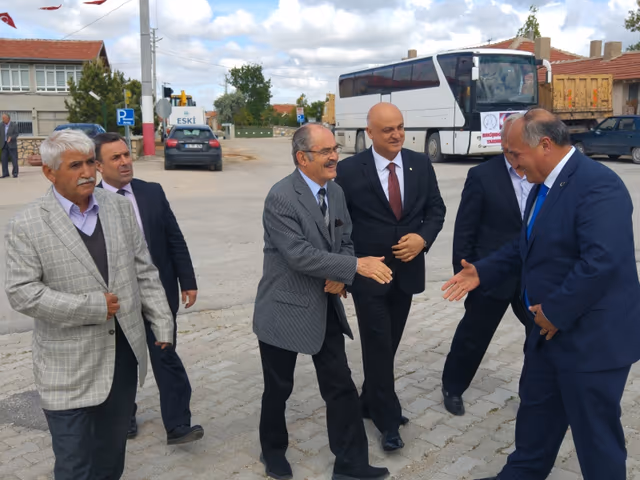 Birliğimiz Üyesi Han Belediyesinin Bahar Çiçekleri 2. Sanat ve Kültür Festivali düzenlendi.