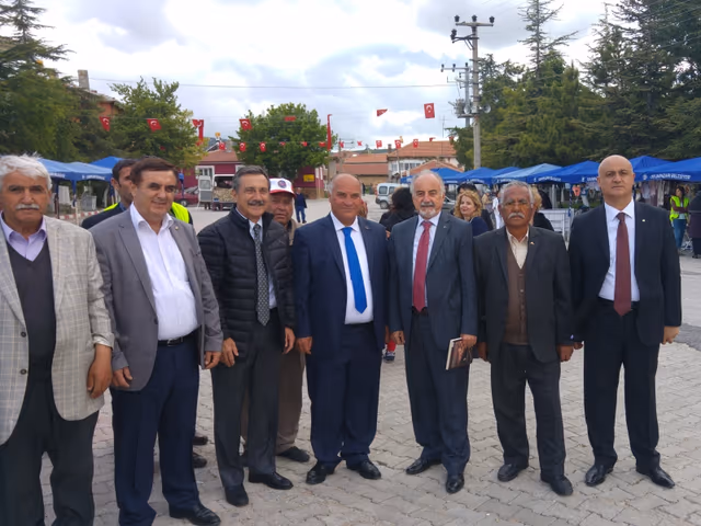 Birliğimiz Üyesi Han Belediyesinin Bahar Çiçekleri 2. Sanat ve Kültür Festivali düzenlendi.