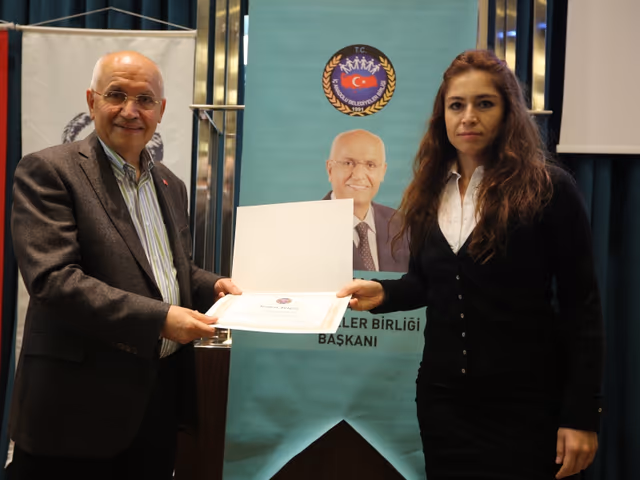 Birliğimize Üye Belediyelerin Mali Hizmetler Müdürleri, Zabıta Müdürleri ve personeli ile Yenimahalle Belediyesi Teftiş Kuruluna Mevzuatı Bilgilendirme Eğitimi verildi.