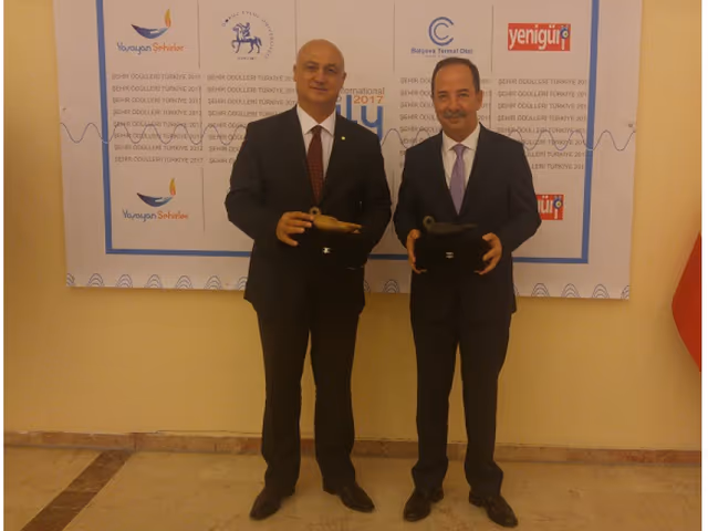 Şehir Ödülleri Türkiye ödül töreni İzmirde gerçekleştirildi