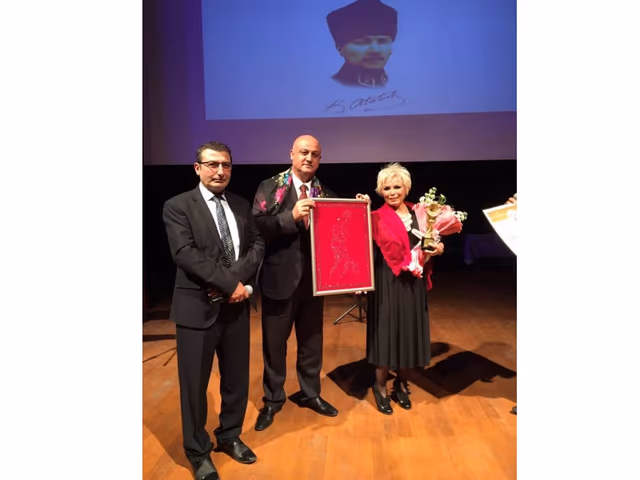 Yaşayan Değerler