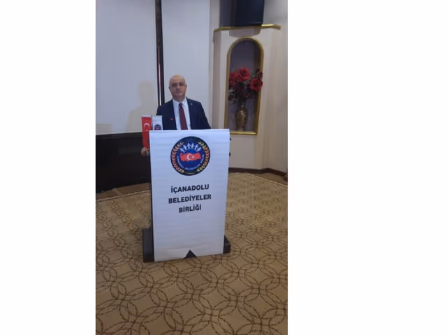 “BELEDİYE ŞİRKETLERİ VE BELEDİYE İLİŞKİLERİ (696 SAYILI KANUN HÜKMÜNDE KARARNAME (KHK) İLE UYUMLU KONULAR)” Eğitim