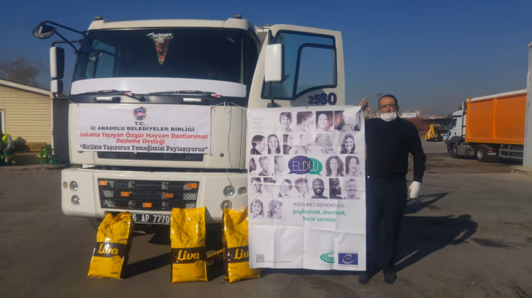 “Birlikte Yaşıyoruz Yemeğimizi Paylaşıyoruz”