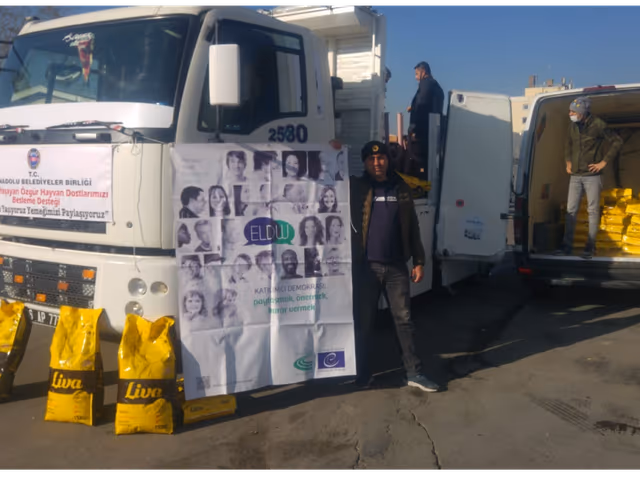 “Birlikte Yaşıyoruz Yemeğimizi Paylaşıyoruz”