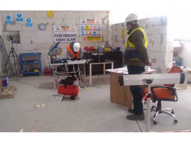 ´Mesleki Yeterlilik Belgesi´ sınavları yapılmaya başlandı.