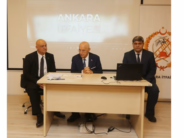 Birliğimiz ve Ankara Büyükşehir Belediyesi İtfaiye Daire Başkanlığı ile müşterek düzenlenen İtfaiye Eğitimi tamamlandı.