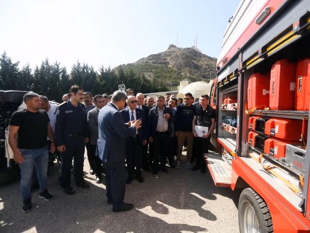 Birliğimiz ve Ankara Büyükşehir Belediyesi İtfaiye Daire Başkanlığı ile müşterek düzenlenen İtfaiye Eğitimi tamamlandı.
