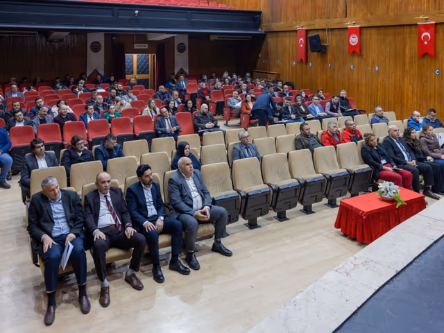 Afyonkarahisar Belediyesinde gerçekleştirilen Hizmet İçi Eğitim Programımız devam ediyor.